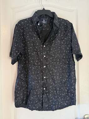 American Legend Men's Black Paisley Print Short Sleeve Button-Down Shirt